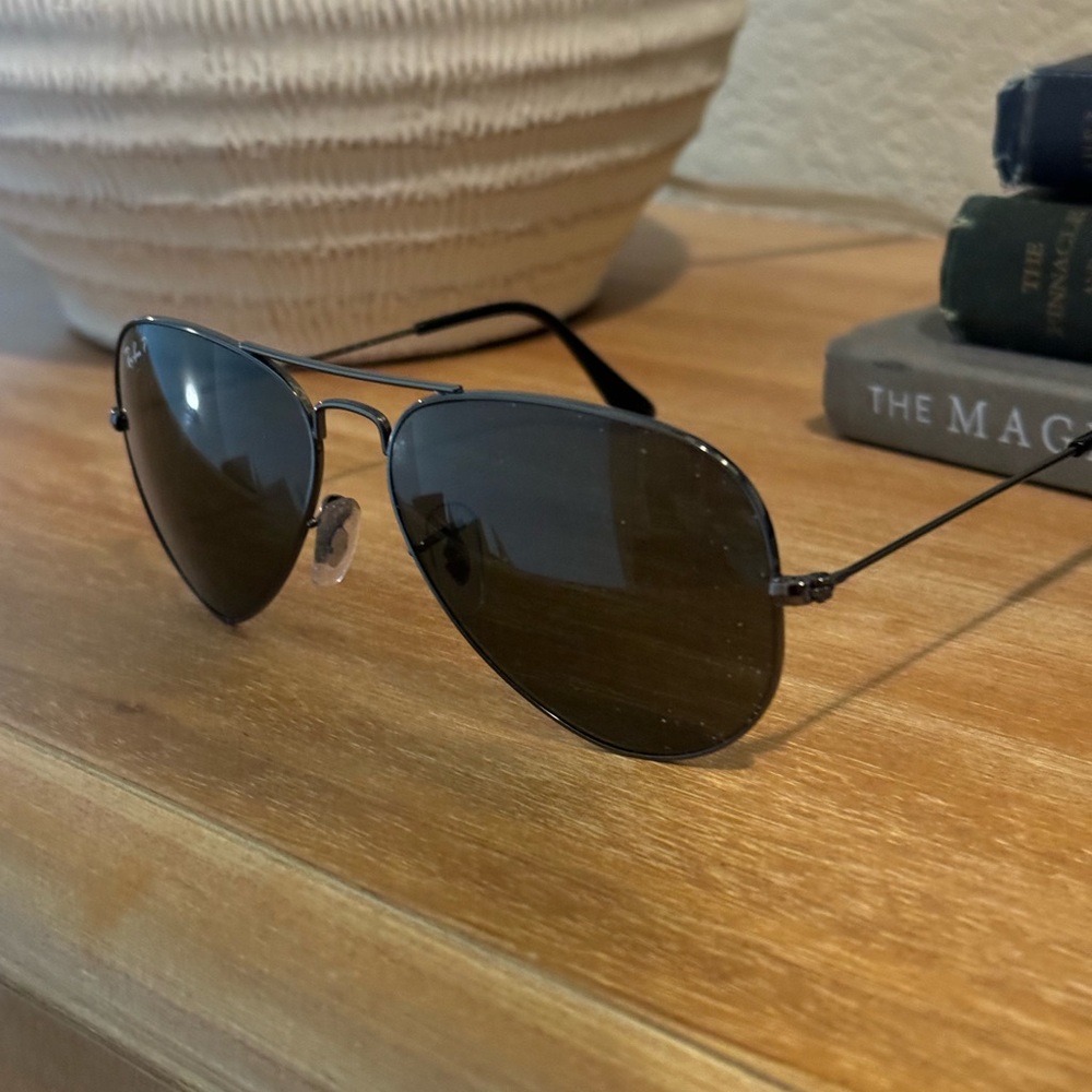 Ray-Ban 3025 aviator polarized sunglasses gunmetal color new without tags